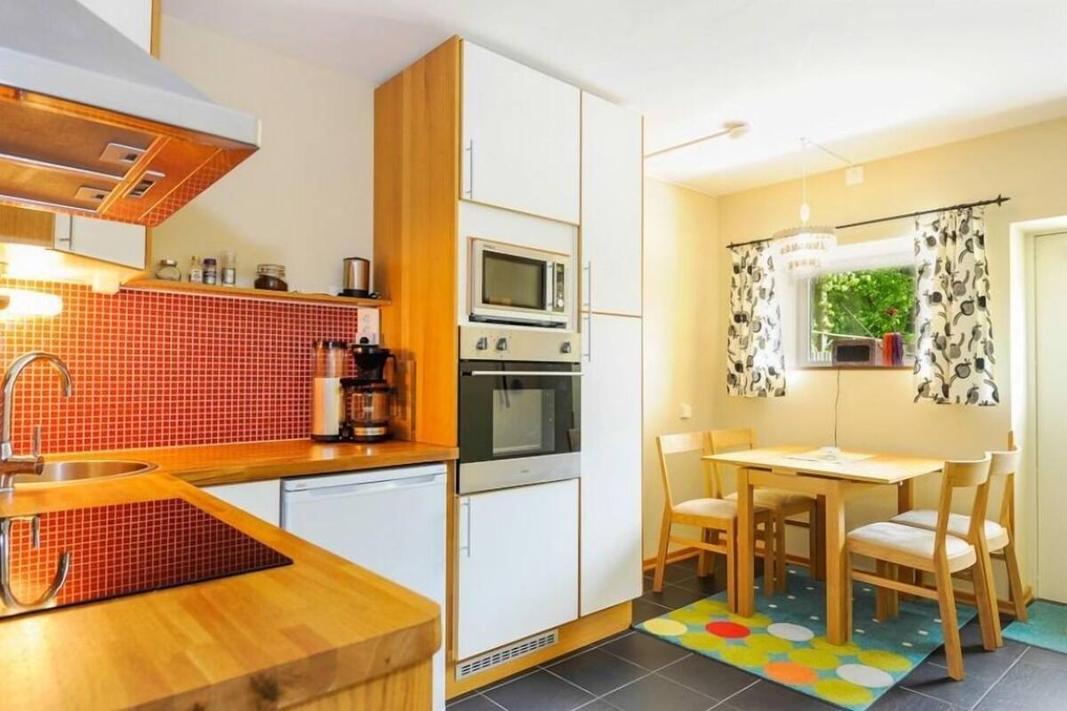 superior twin room | private kitchen | fridge, microwave, coffee/tea maker, electric kettle
