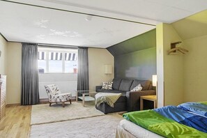 Standard Double Room | Blackout drapes, cribs/infant beds, rollaway beds, free WiFi - Hotel Borrby (Borrby)