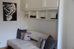 Deluxe Apartment | Living room | Flat-screen TV - Appartamento Musica (Bologna)