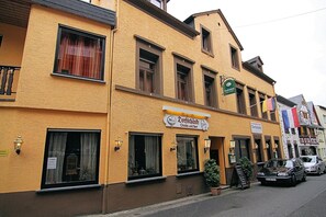 Exterior - Hotel Pension Dorfschänke (Klotten)