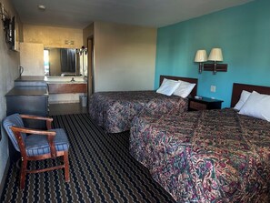 Desk, iron/ironing board, free WiFi, bed sheets - Crete Inn by Capital O Near Lincoln (Crete)