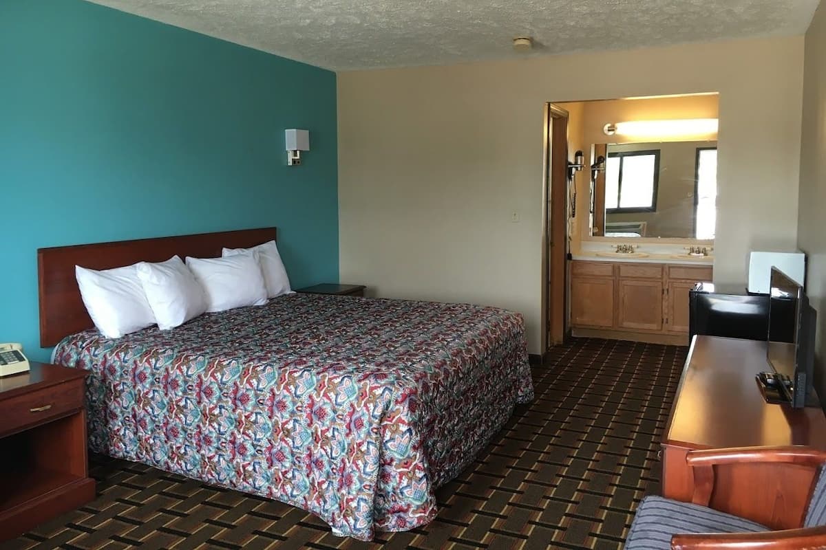 Zimmer, 1 King-Bett | Kostenloses WLAN