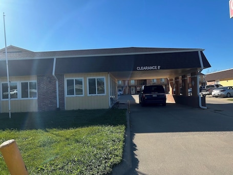 Front of property. Crete Inn by Capital O Near Lincoln