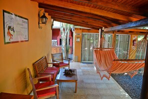 Living area - Posada del Chamán Iguazú (Puerto Iguazú)
