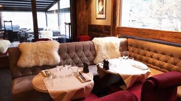 Lunch and dinner served, French cuisine