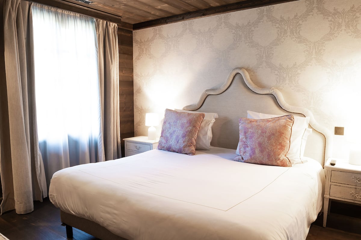 Standard Double Room (Flocon) | Premium bedding, in-room safe, individually decorated