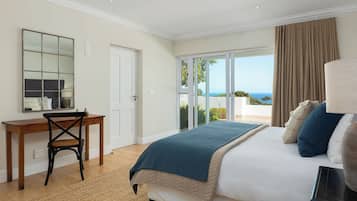 Luxe villa, 4 slaapkamers (15 Ottawa) | 4 slaapkamers, luxe beddengoed, een kluis op de kamer