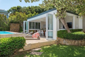 Exterior - 15 Ottawa (Cape Town)