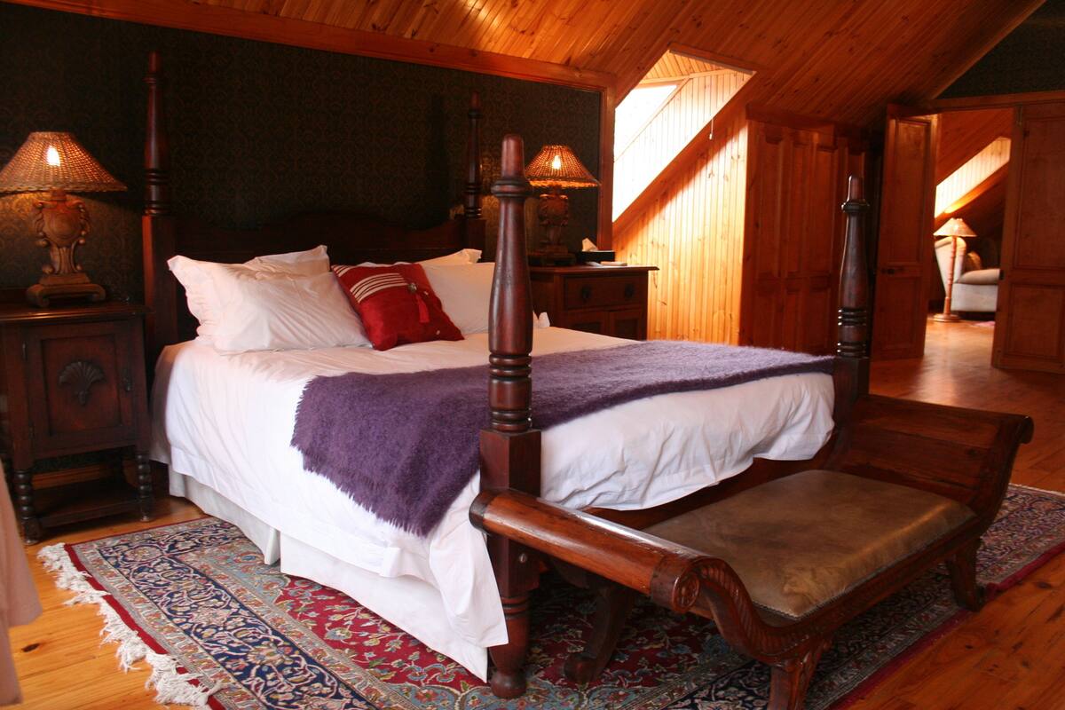 Egyptian cotton sheets, premium bedding, pillow-top beds