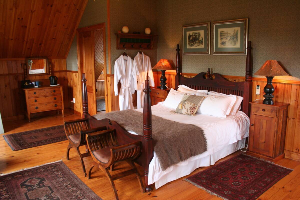 Egyptian cotton sheets, premium bedding, pillow-top beds