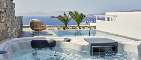 Junior suite, uitzicht op zee (Outdoor Spa Jetted Tub, Delos) | Kameruitzicht