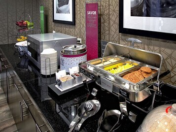 Petit déjeuner buffet compris tous les jours