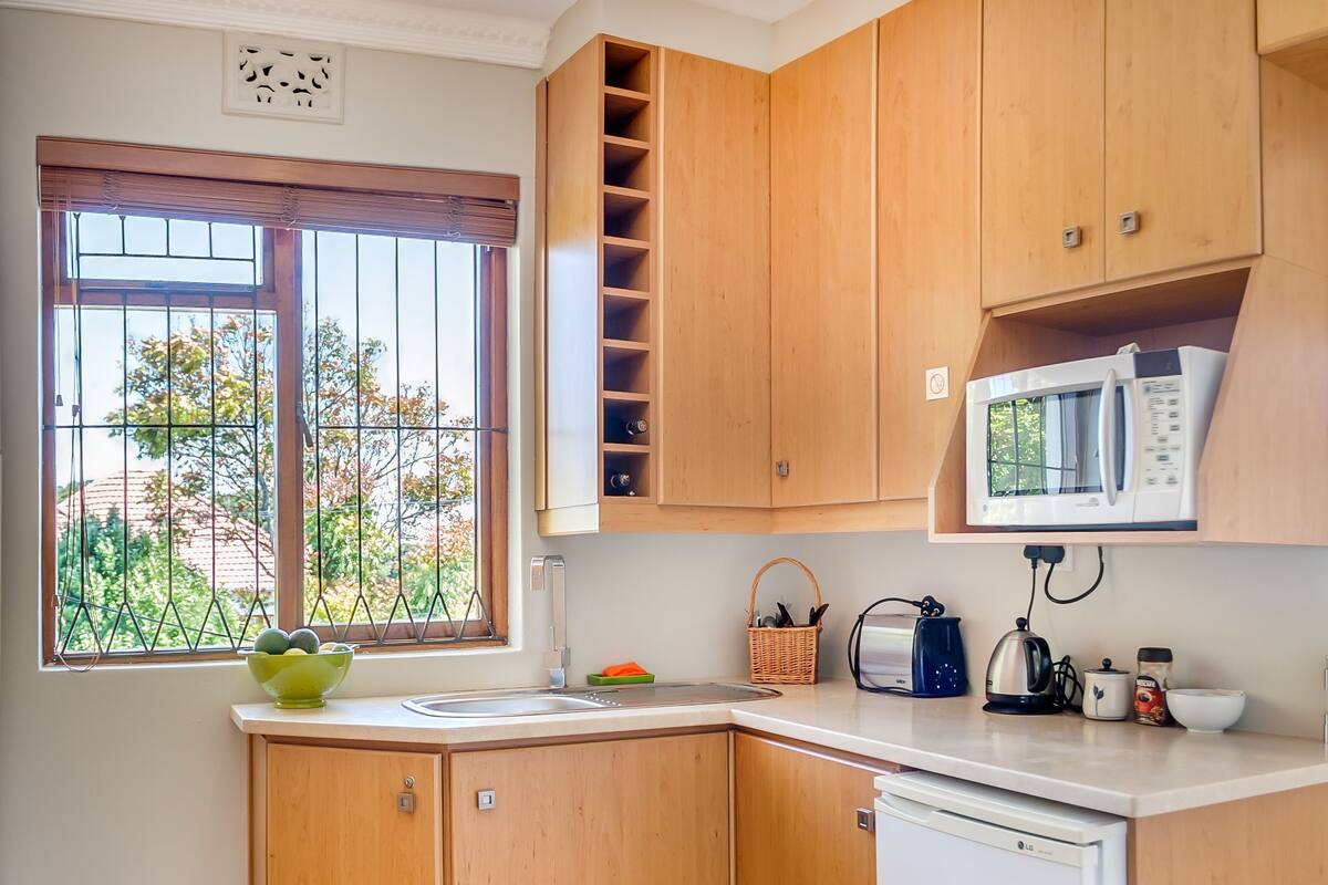 Estudio Deluxe, 1 habitación | Cocina básica privada | Cafetera o tetera y hervidor eléctrico