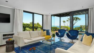 Luxury-Haus, 5 Schlafzimmer (Hely Horizon) | Wohnbereich | Flachbildfernseher, Kamin, DVD-Player