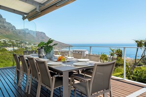 Luxury-Haus, 5 Schlafzimmer (Hely Horizon) | Terrasse/Patio