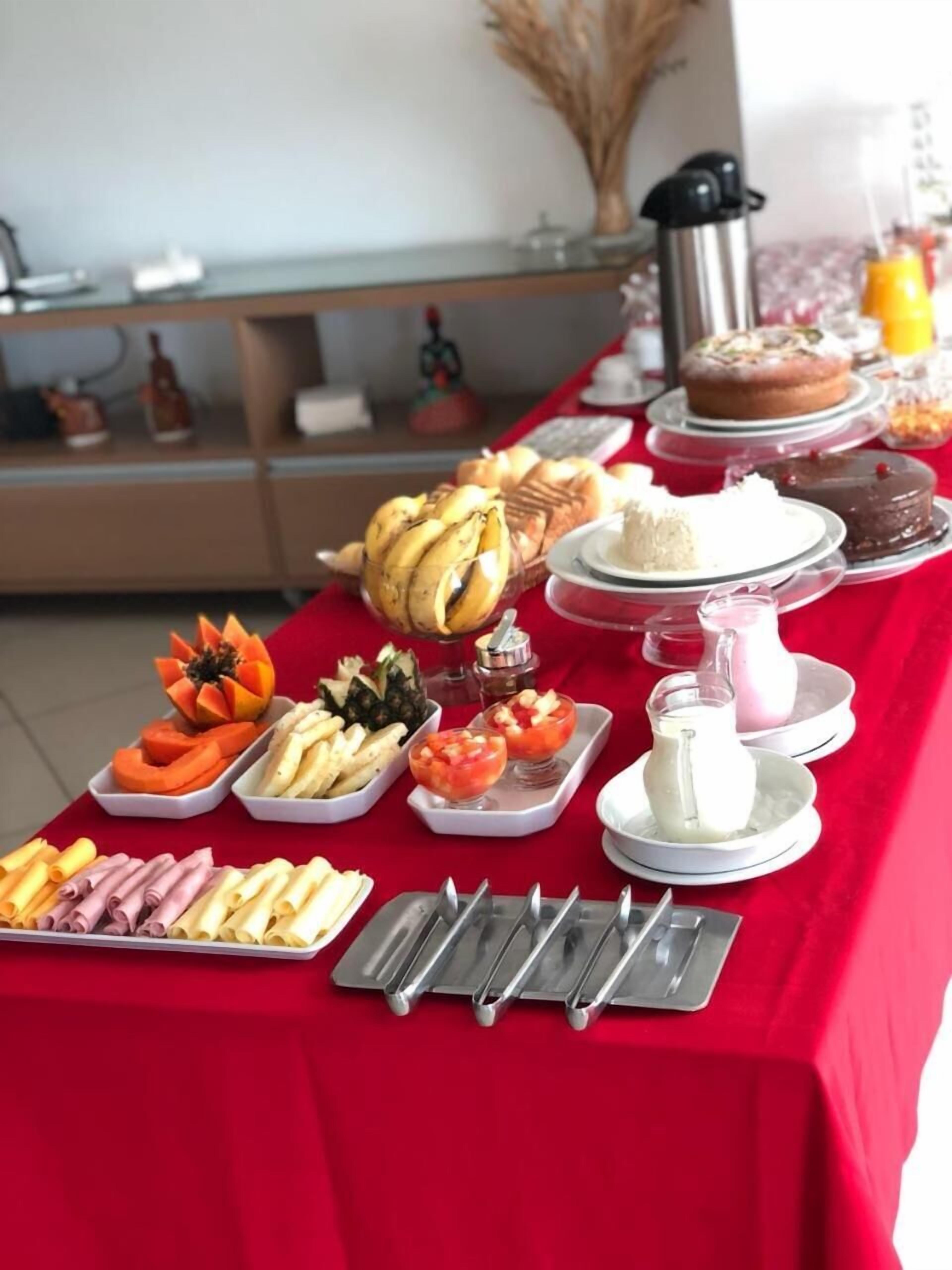 breakfast, lunch and dinner served