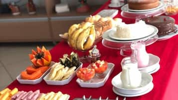 Se sirven desayunos, almuerzos y cenas