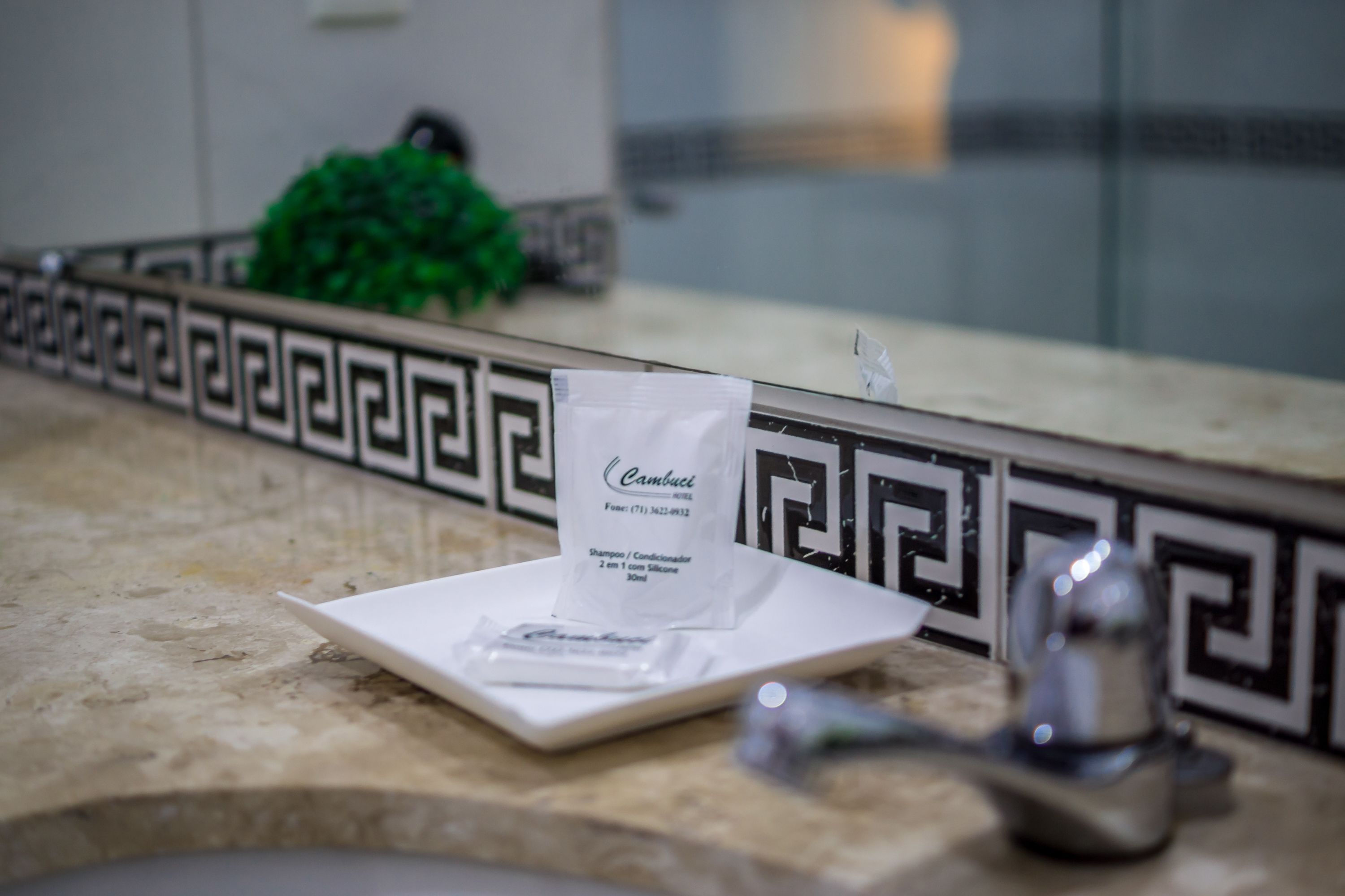 shower, free toiletries, towels