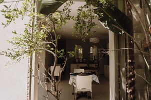 Free daily full breakfast