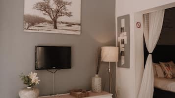 Familjerum - 1 sovrum ( Family Room - Silver Moon) | Vardagsrum | Platt-tv