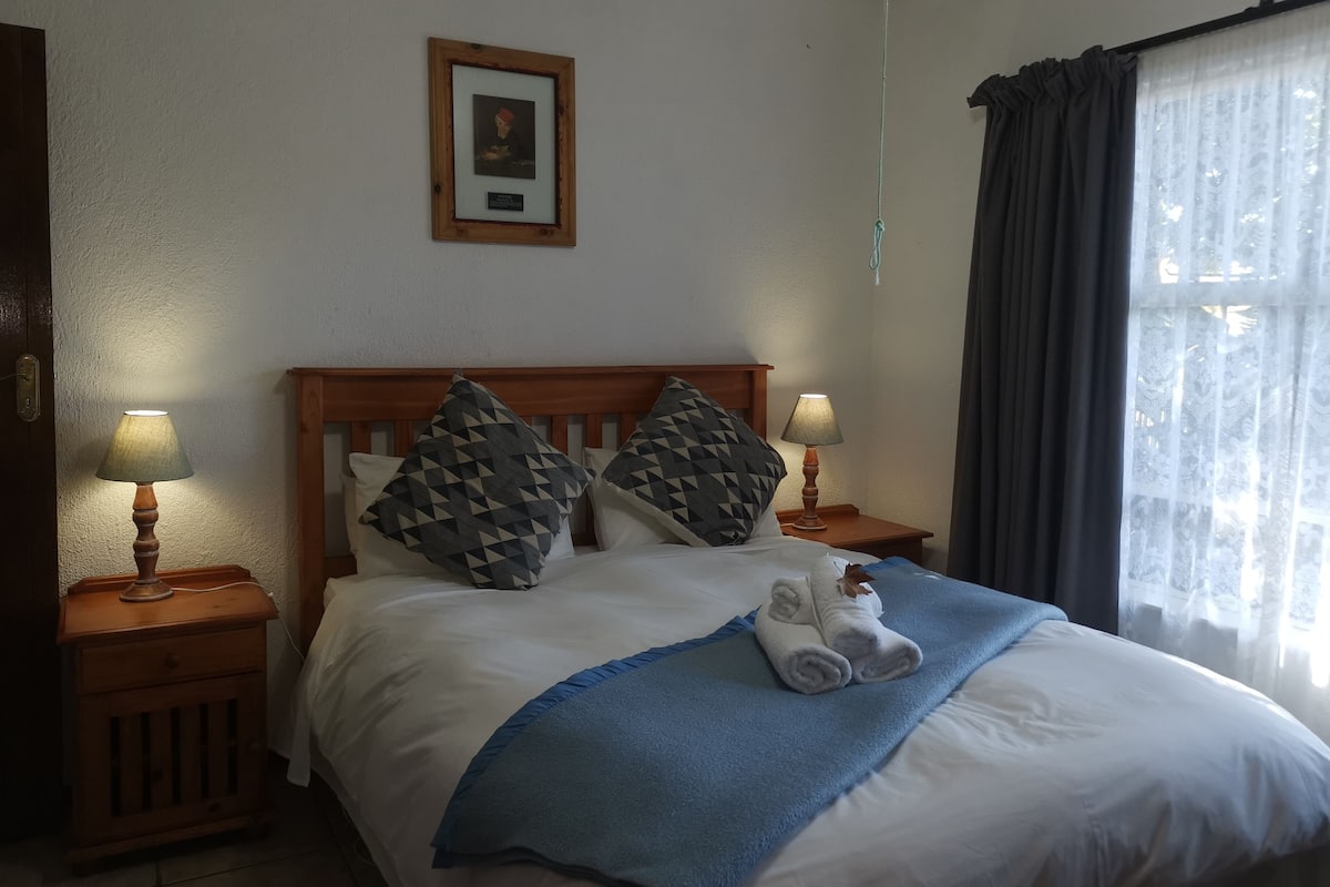 Camera Basic, 1 camera da letto | 1 camera, biancheria da letto di alta qualità, con stile personalizzato