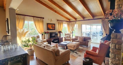 Ash River Lodge B&B