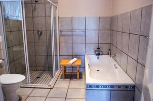 Shower, towels