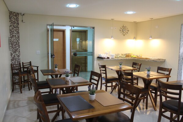 Gratis frukostbuffé varje dag 