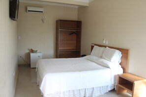 Double Room | Minibar, desk, laptop workspace, free WiFi