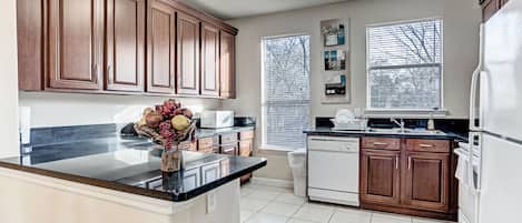 Kondominium Superior, 3 kamar tidur | Dapur pribadi | Lemari es, microwave, kompor, dan mesin pencuci piring