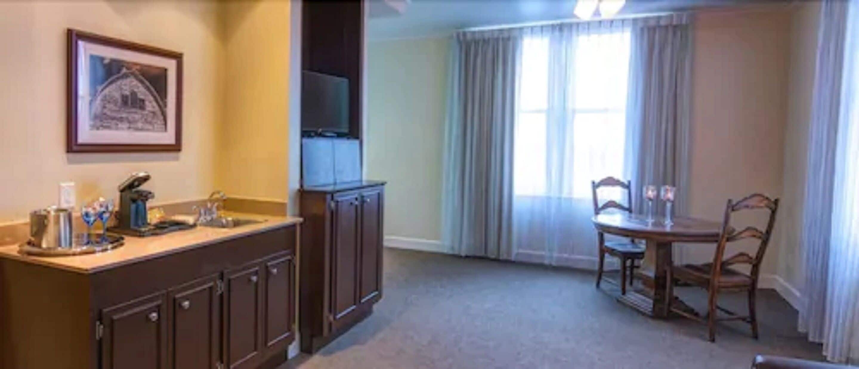 honeymoon suite, refrigerator & microwave | premium bedding, desk, soundproofing, free wifi