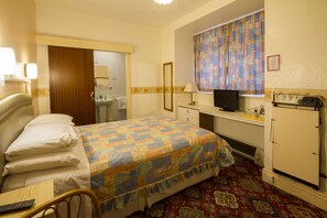 Standard Double Room | Bathroom | Shower, towels - Brooklands Over 50's Only (Blackpool)