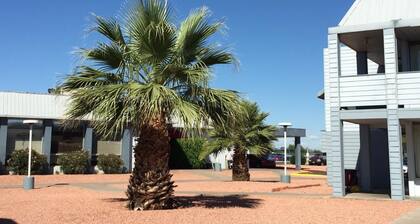 E-Z 8 Motel Phoenix Airporter