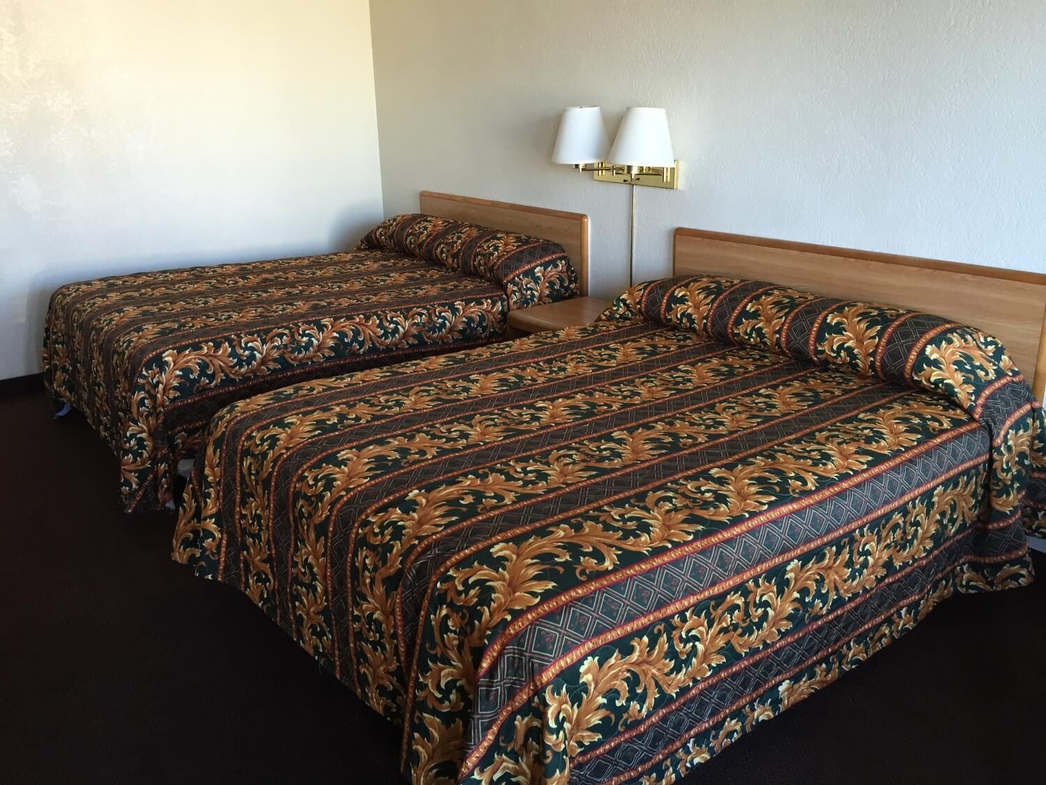 Escrivaninha, Wi-Fi (sobretaxa), roupa de cama