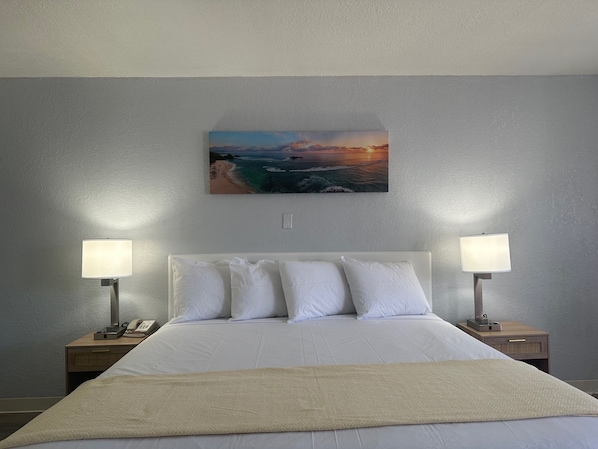 Deluxe kamer, 1 kingsize bed, niet-roken | Pillowtop-bedden, een bureau, wifi (toeslag), beddengoed