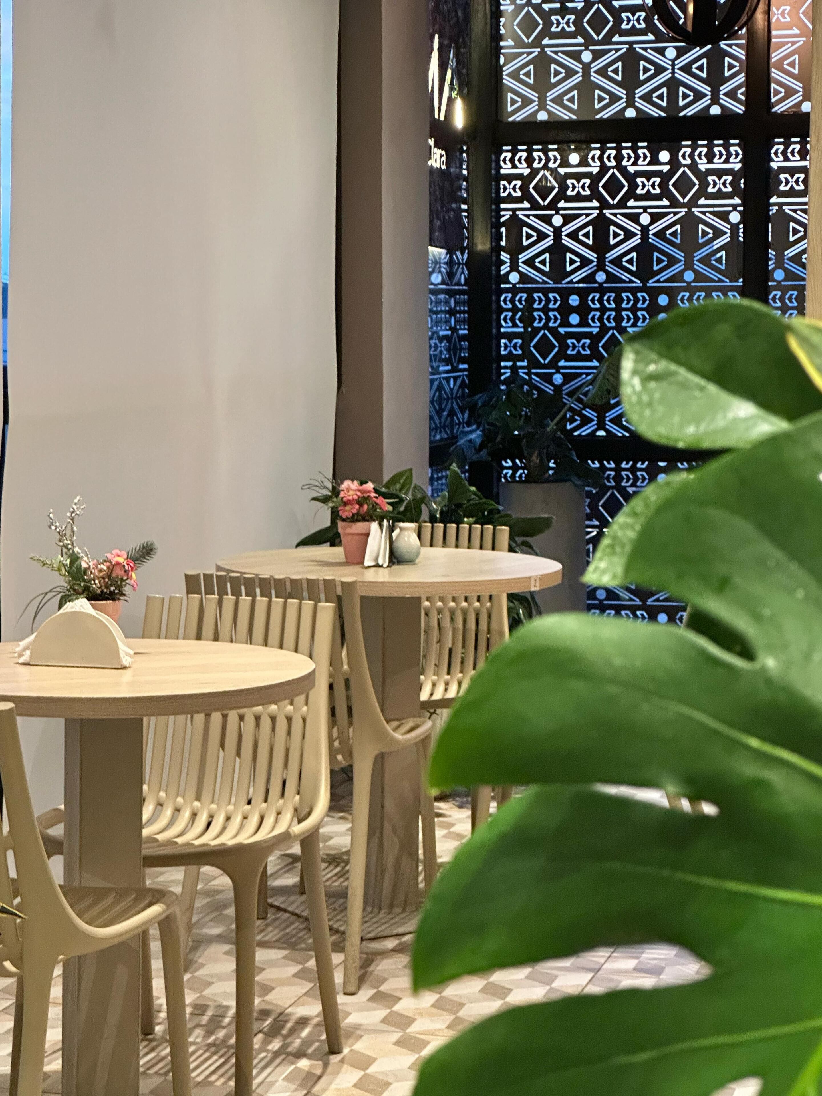 breakfast, lunch, dinner served; al fresco dining