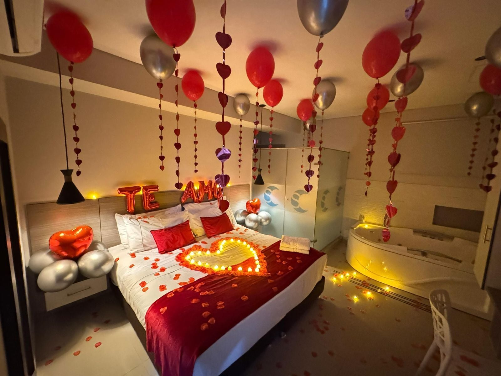 Suite Premier, 1 cama de matrimonio grande | Minibar, escritorio, cortinas opacas y wifi gratis