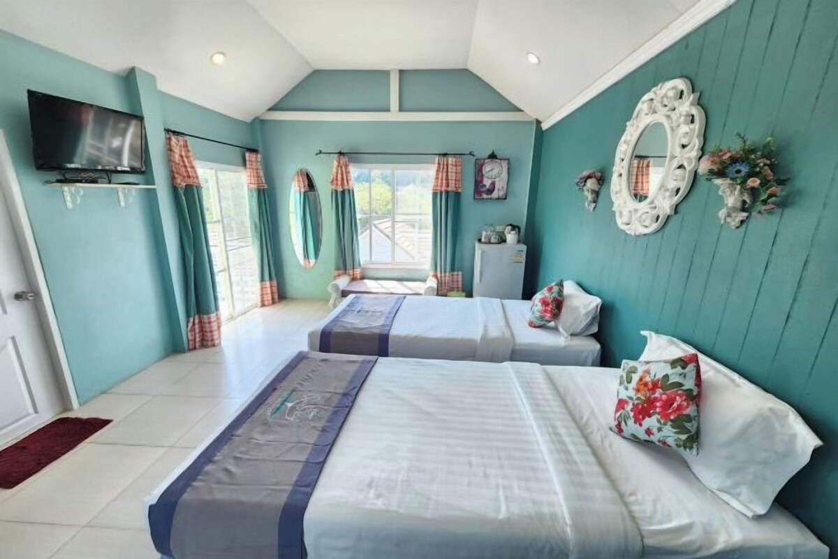 Desk, iron/ironing board (on request), rollaway beds (surcharge)