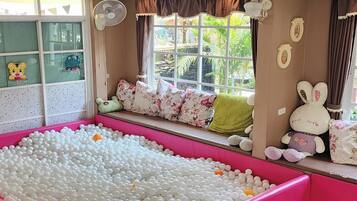 Children’s play area – indoor
