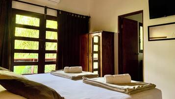 Double Room, Garden View | Premium bedding, minibar, free WiFi, bed sheets