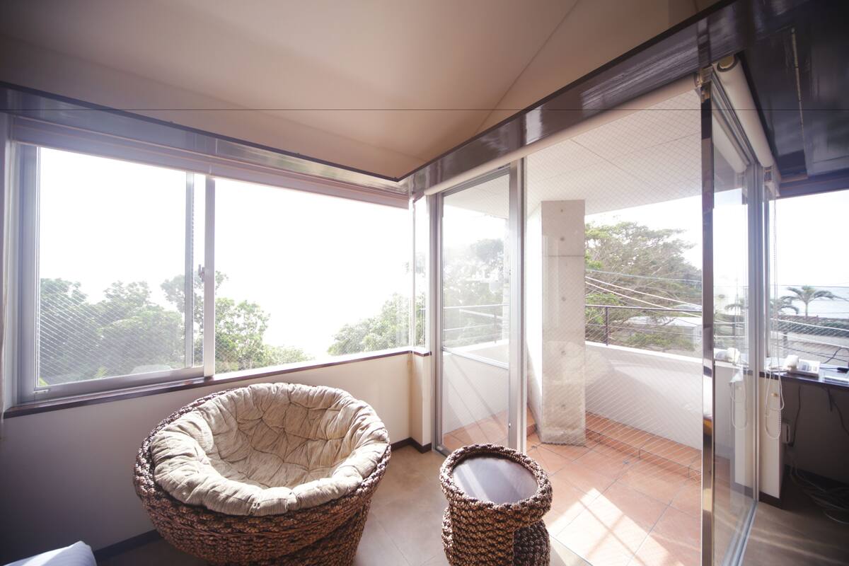 standard room, non smoking, ocean view (2 semi-double beds) | desk, blackout curtains