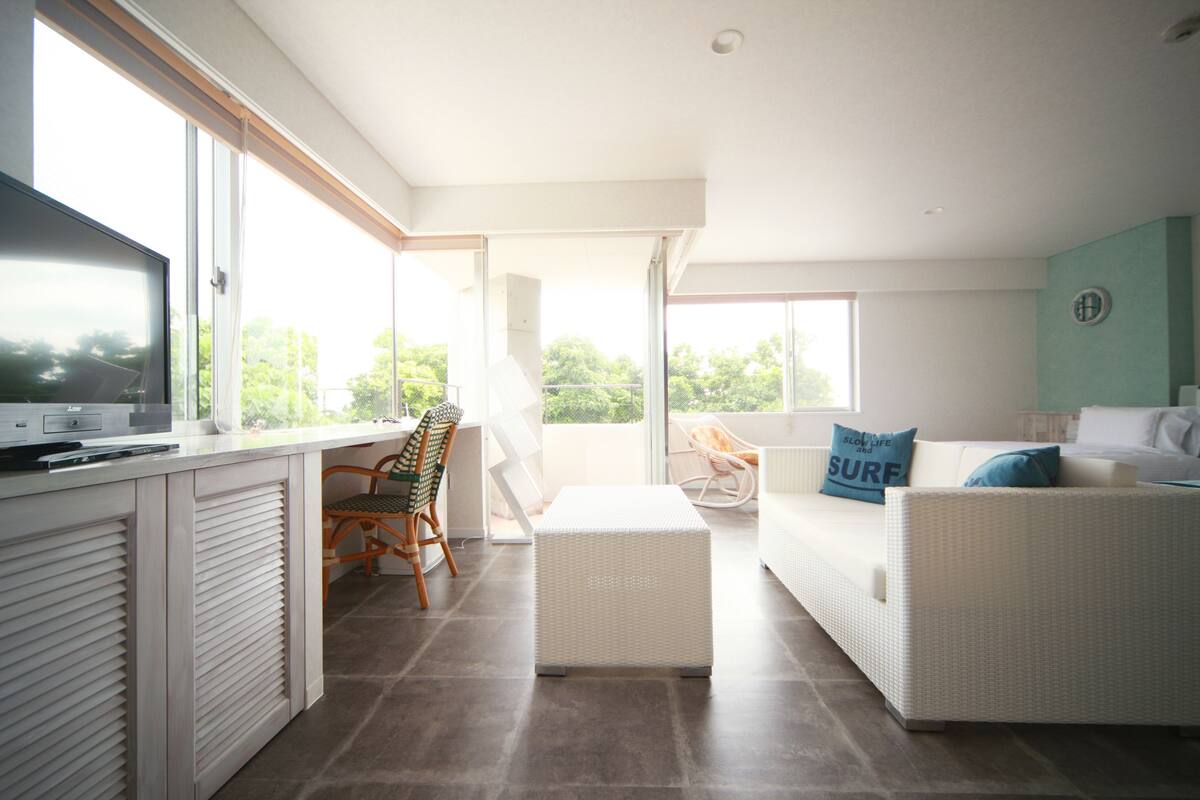 standard room, non smoking, ocean view (2 semi-double beds) | desk, blackout curtains