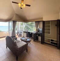 Cortinas blackout, wifi y ropa de cama 