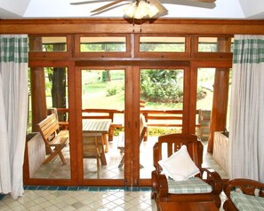 Vila Deluks, pemandangan kebun | Fasilitas kamar