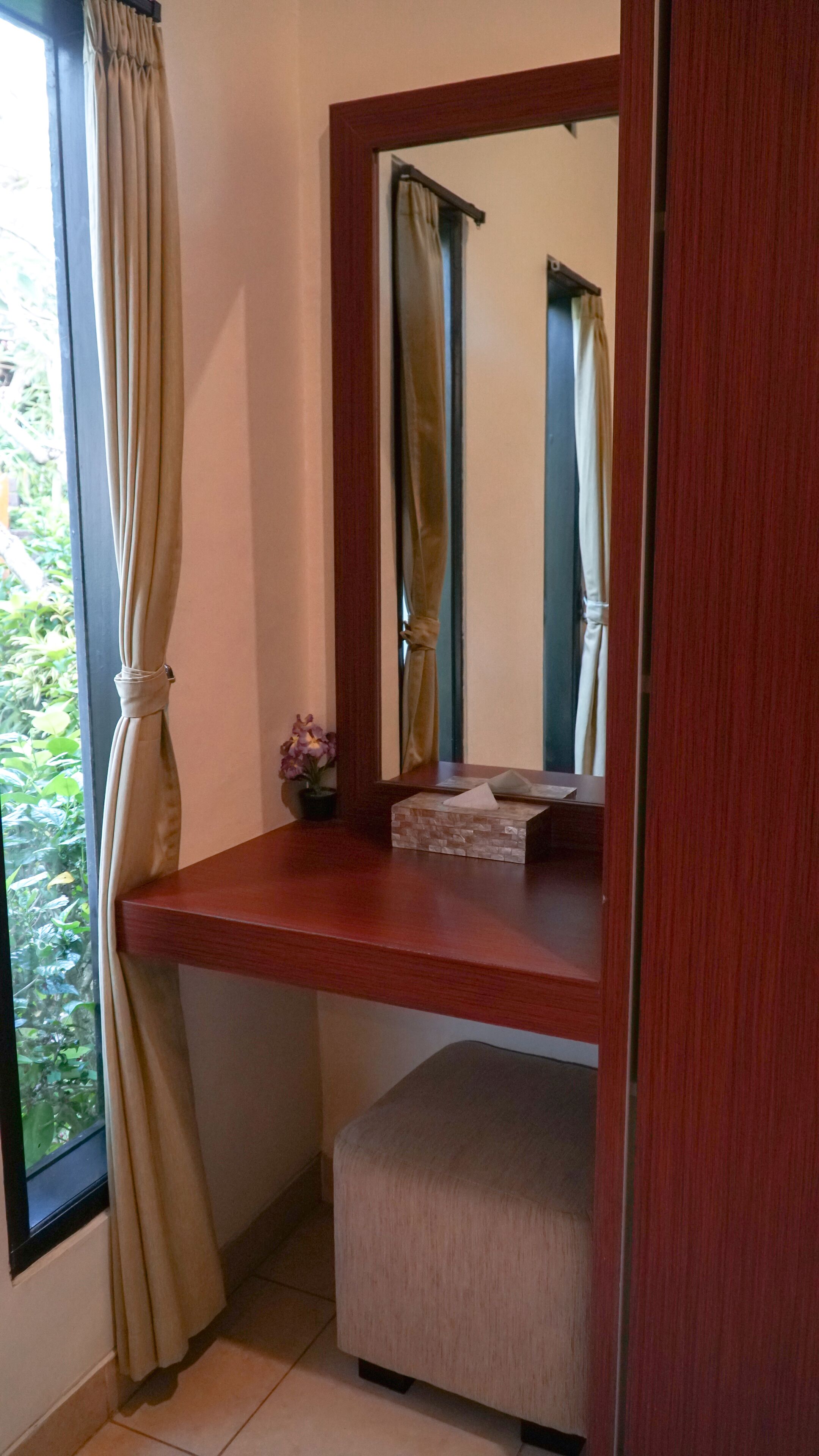 standard double room | 1 bedroom, minibar, in-room safe, desk