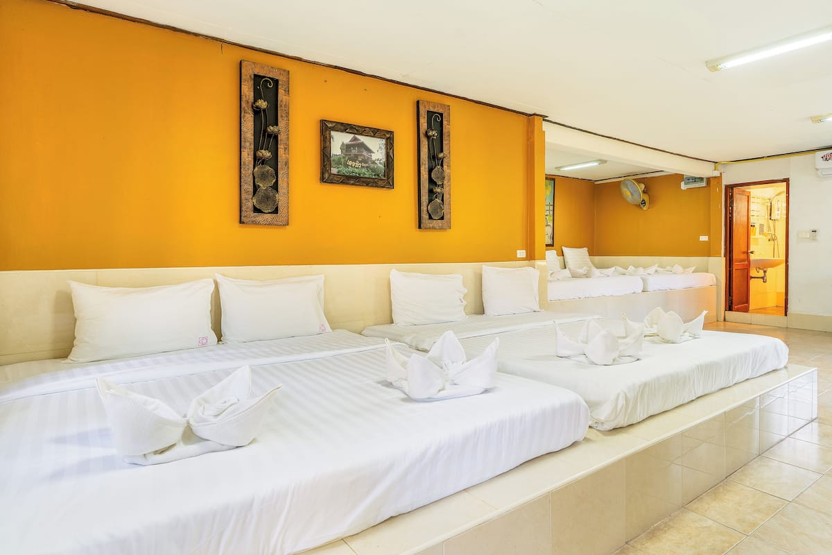 Family House, 3 Bedrooms | Free WiFi, bed sheets