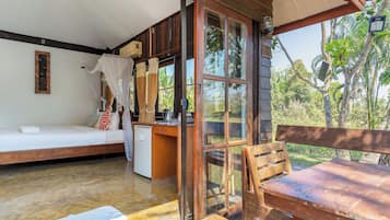 Standard Double Room | Free WiFi, bed sheets