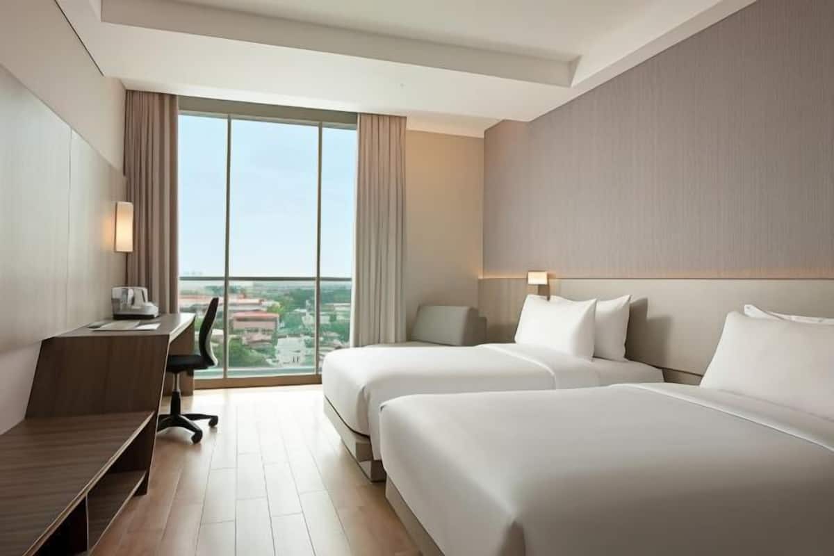 In-room safe, desk, blackout curtains, rollaway beds