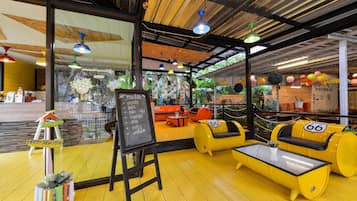 Coffee shop
