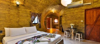 ธีรมา คอทเทจ รีสอร์ท